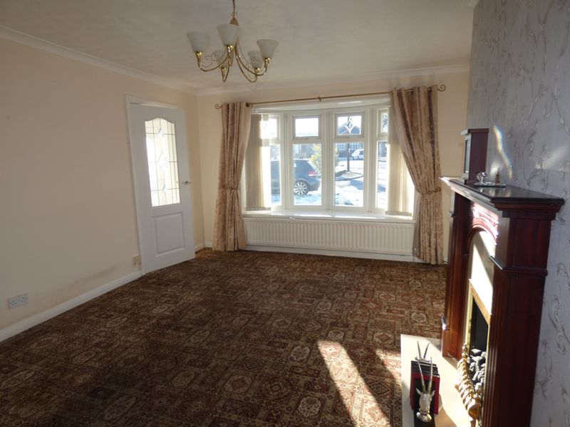 Lounge- click for photo gallery